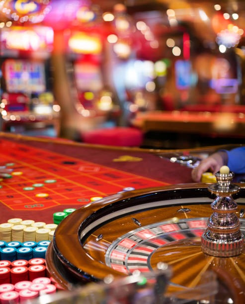 liga2000 login mobile app interface showing live casino tables and sportsbook markets
